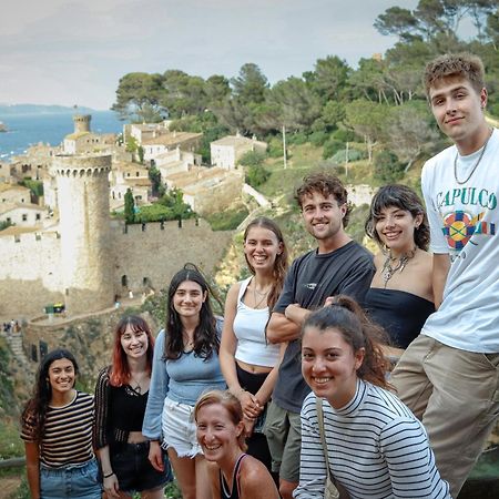 Mana Mana Youth Hostel Tossa de Mar Exteriör bild